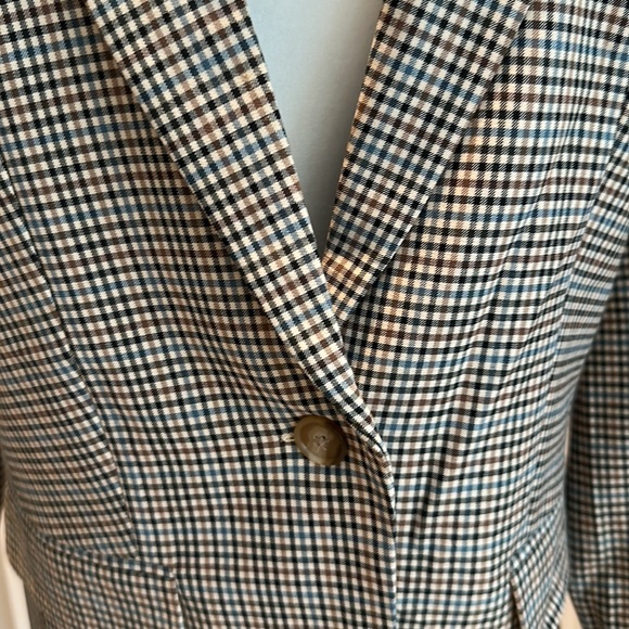 Loft, single button blazer - Picture 2 of 8